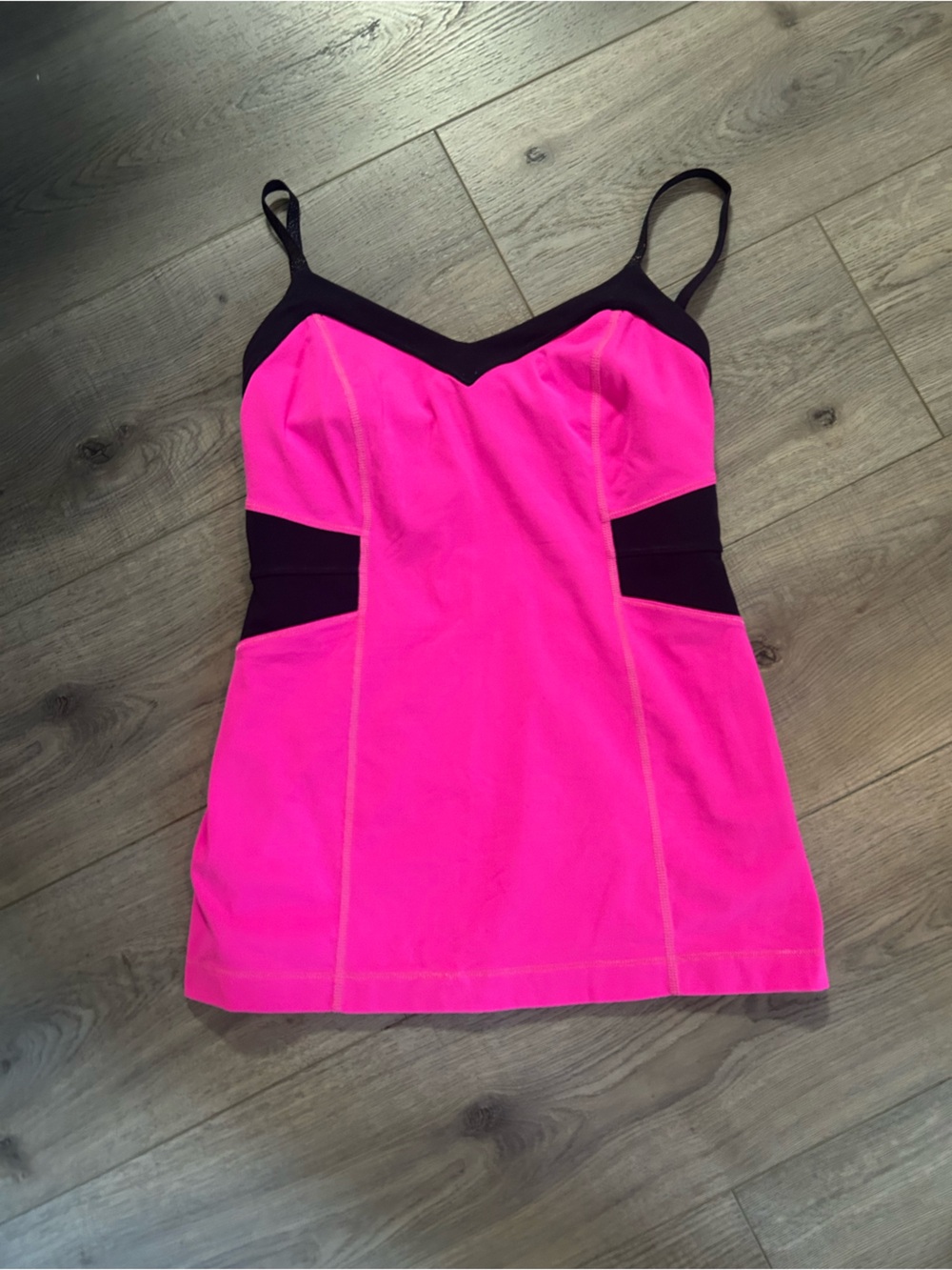 Lululemon neon tank